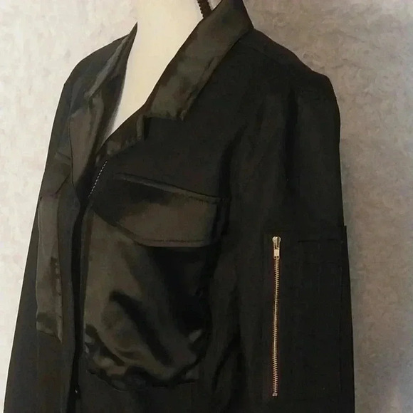 CABI Black Cropped Boxy Moto Jacket Size: M - Picture 3 of 8